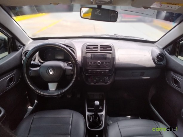renault-kwid-iconic-2024-big-9