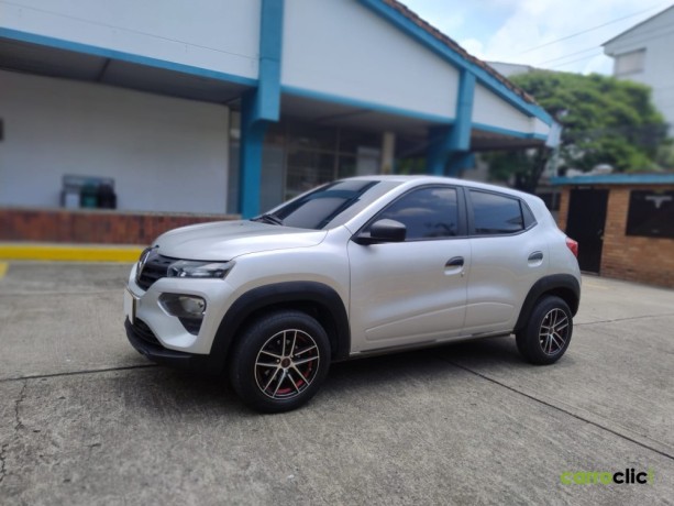 renault-kwid-iconic-2024-big-2