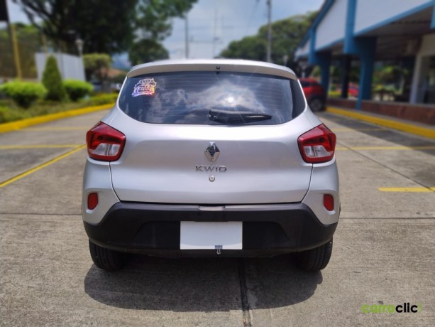 renault-kwid-iconic-2024-big-8